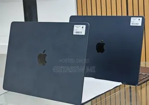 New Laptop Apple MacBook Air 2025 M4 16GB Apple M4 SSD 256GB