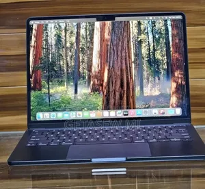 New Laptop Apple MacBook Air 2025 M4 16GB Apple M4 SSD 256GB