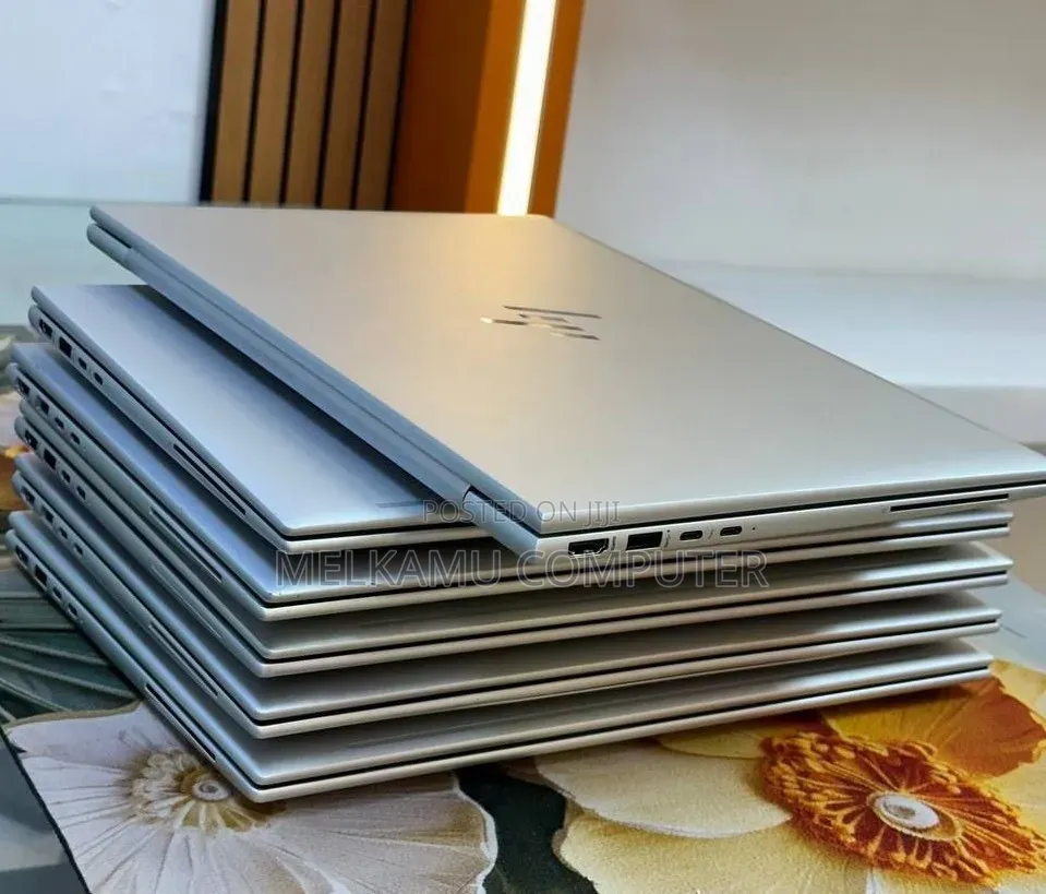 New Laptop HP EliteBook x360 1040 G9 16GB Intel Core i7 SSD 512GB