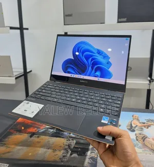 New Laptop Asus ZenBook Flip 14 UX461UA 16GB Intel Core i7 SSD 512GB