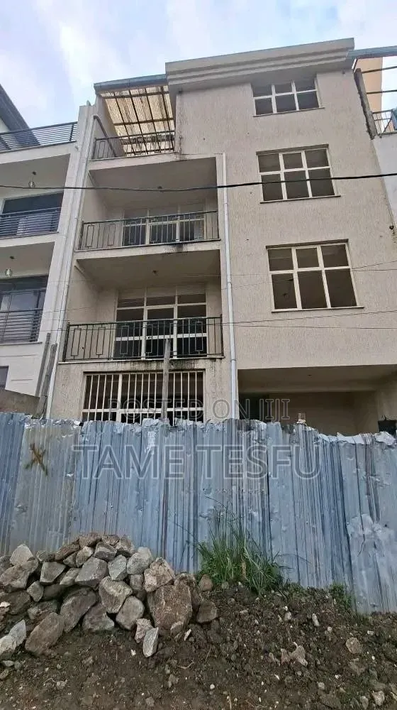 Furnished 6bdrm House in ኃይሌ ጋርመንት, Nifas Silk-Lafto for sale