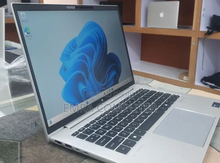 New Laptop HP EliteBook 840 G11 16GB Intel Core Ultra 7 SSD 512GB