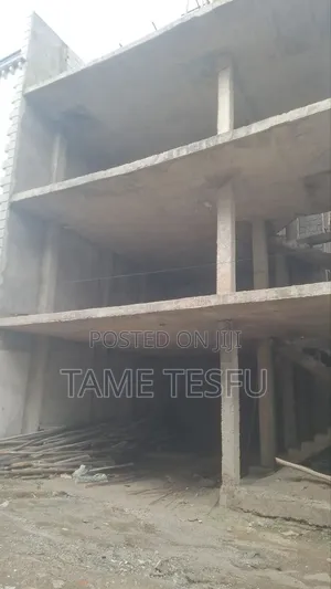 5bdrm House in Garment, Nifas Silk-Lafto for sale