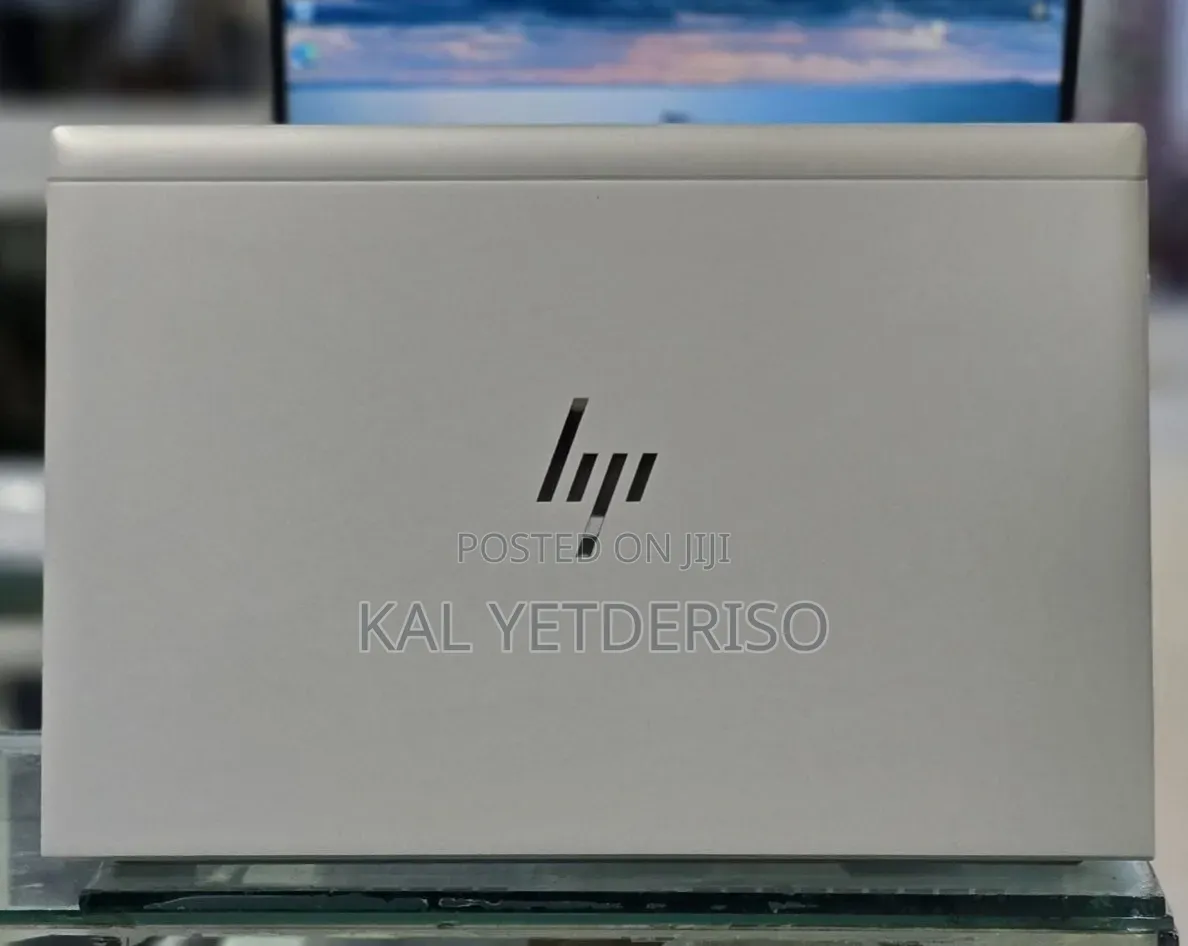 New Laptop HP EliteBook 830 G8 16GB Intel Core i5 SSD 512GB