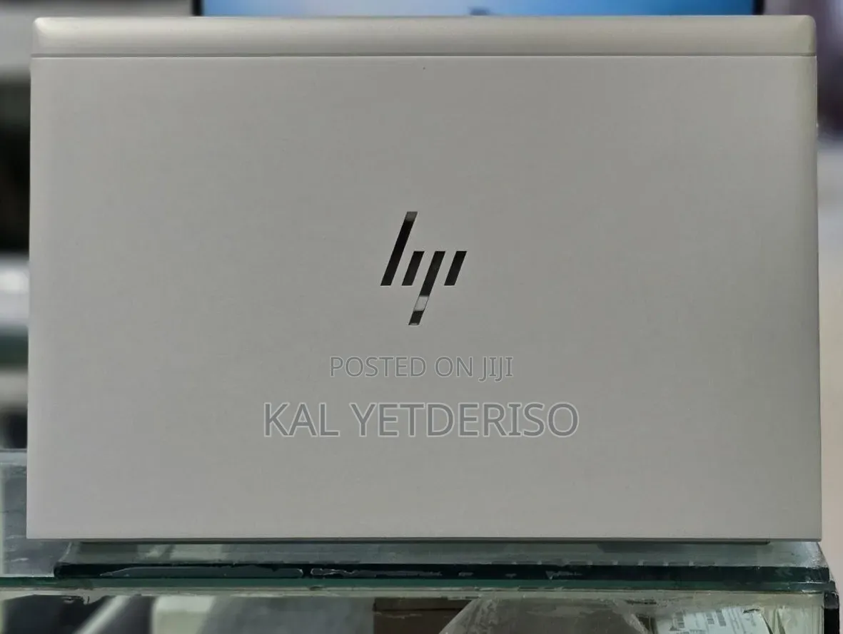 New Laptop HP EliteBook 830 G8 16GB Intel Core i5 SSD 512GB