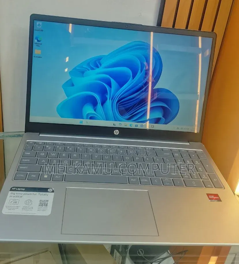 New Laptop HP Stream Notebook 8GB AMD Ryzen 5 SSD 512GB