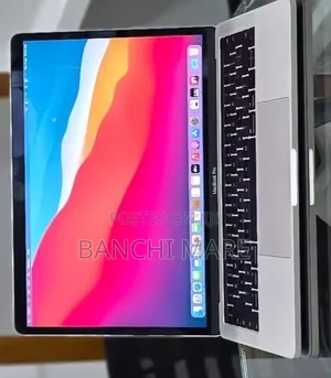 New Laptop Apple MacBook Pro 2019 16GB Intel Core i7 SSD 256GB