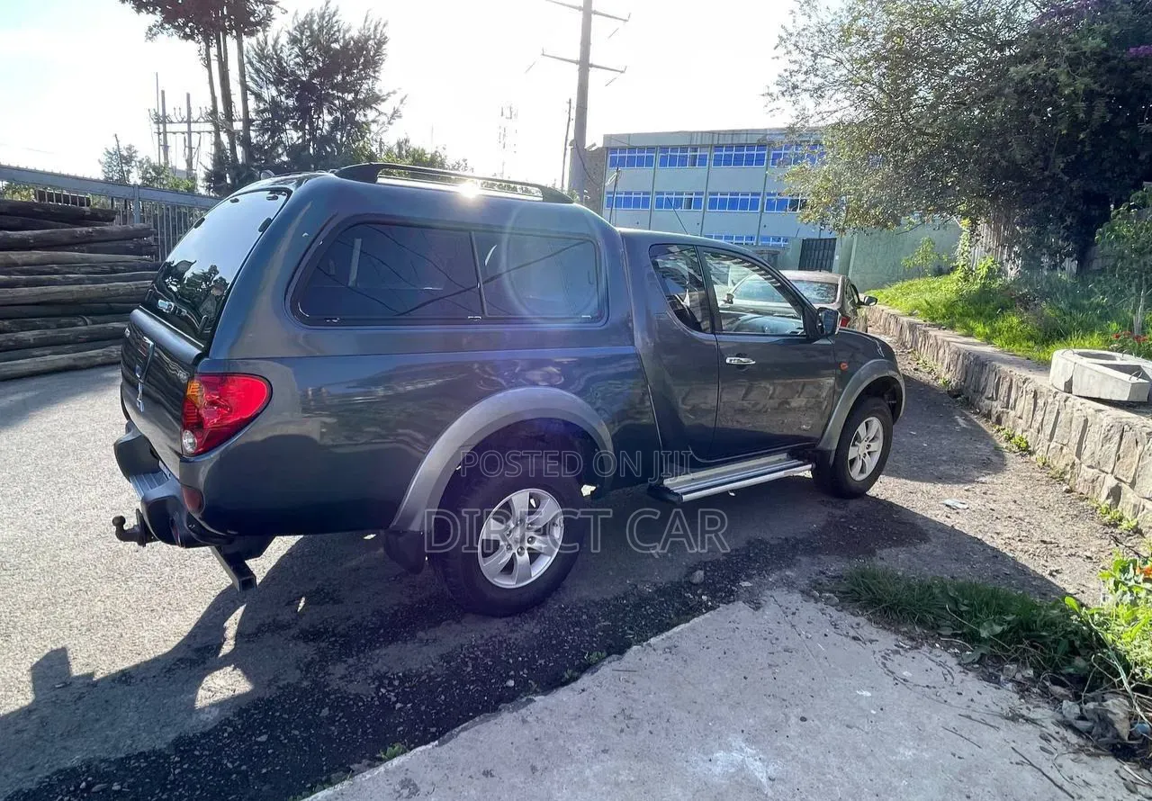 Mitsubishi L200 2006 Silver