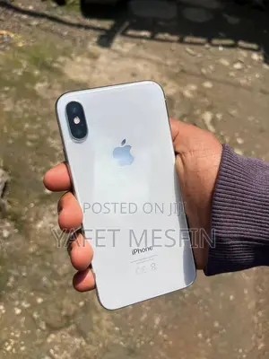 Apple iPhone X 64 GB White