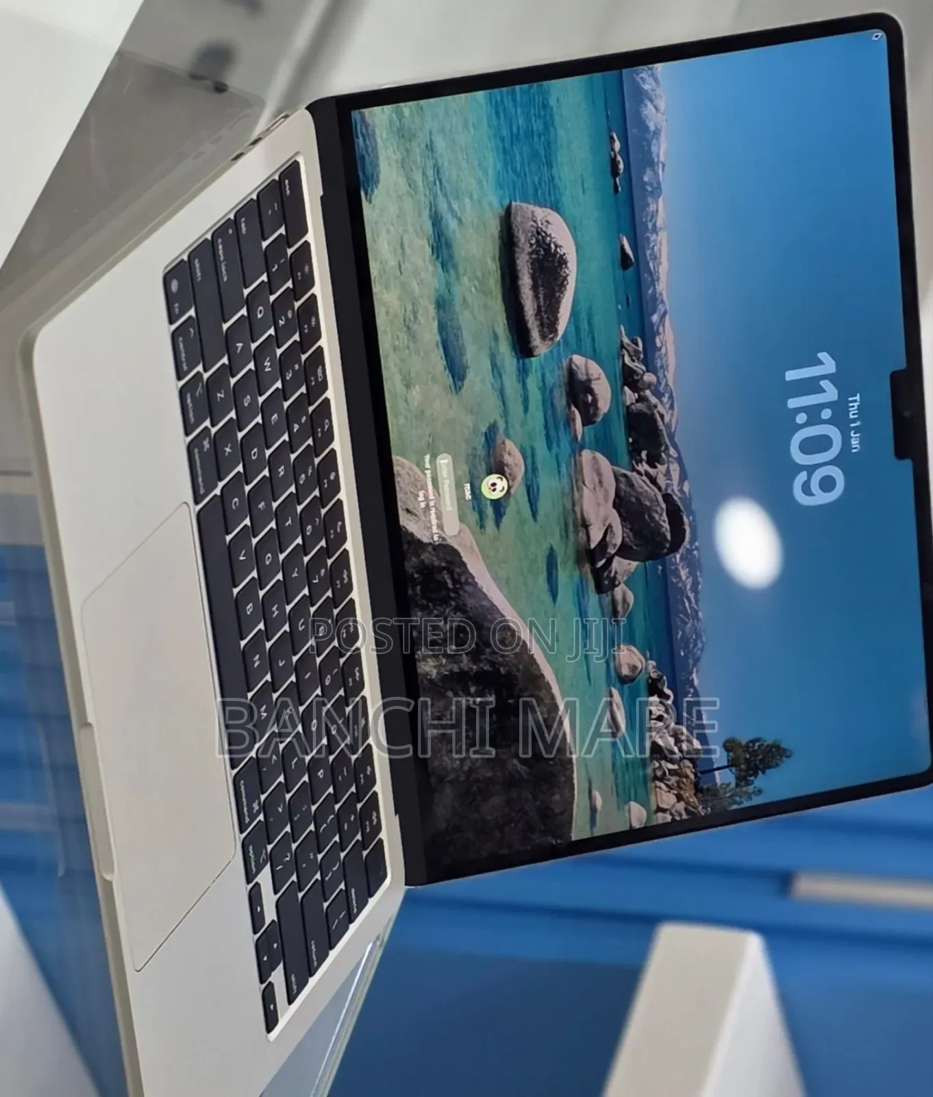 New Laptop Apple MacBook Air 2025 M4 16GB Apple M4 SSD 256GB