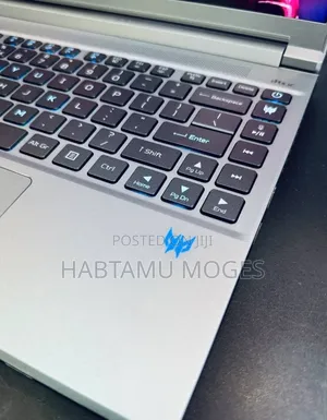 New Laptop Acer Predator Helios Neo 16 16GB Intel Core i7 SSD 1T