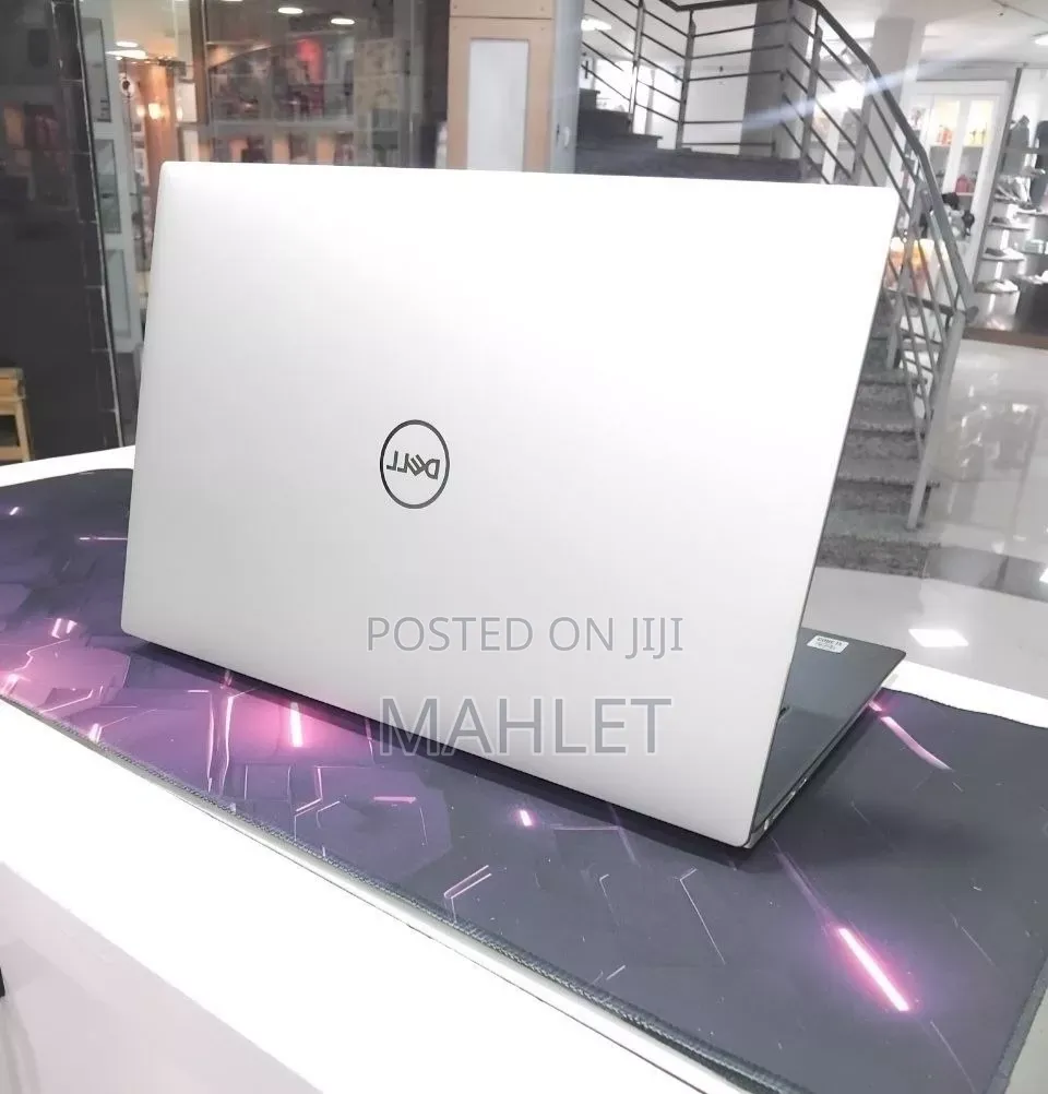 New Laptop Dell XPS 15 16GB Intel Core i7 SSD 512GB