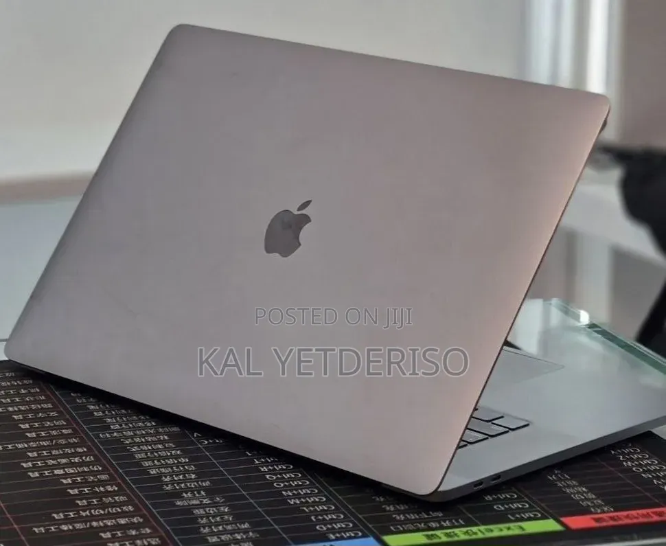 New Laptop Apple MacBook Pro 2019 32GB Intel Core i7 SSD 2T
