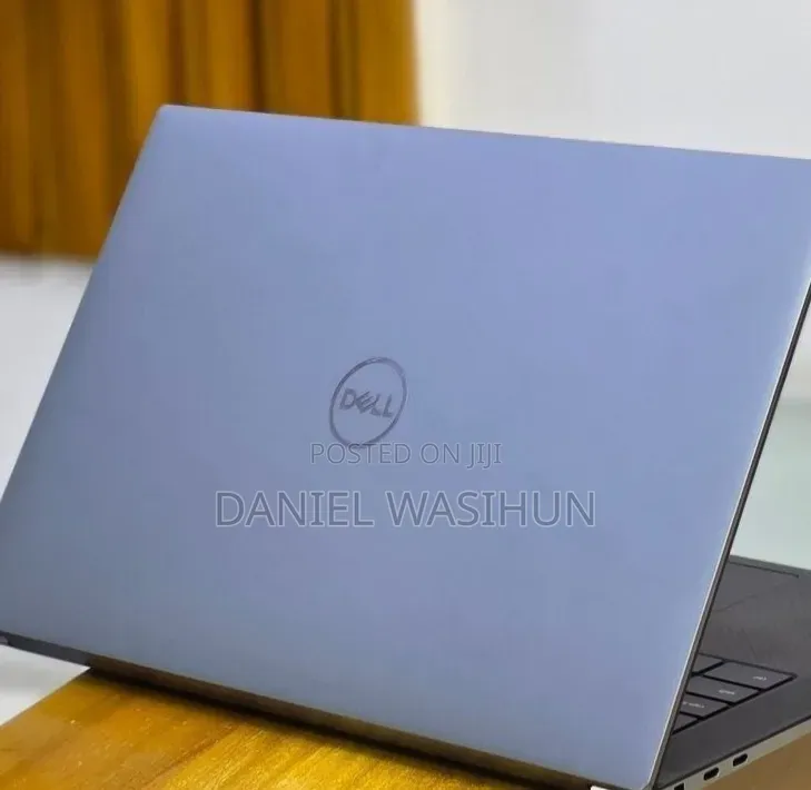 New Laptop Dell Precision 5560 16GB Intel Core i7 SSD 512GB