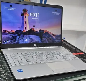 New Laptop HP Stream Notebook 8GB Intel Core i5 SSD 128GB