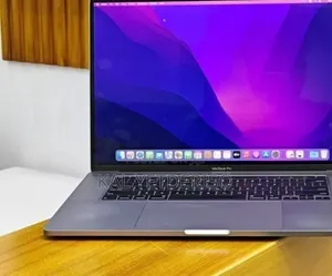 New Laptop Apple MacBook Pro 2018 32GB Intel Core i9 SSD 2T