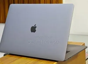 New Laptop Apple MacBook Pro 2018 32GB Intel Core i9 SSD 2T