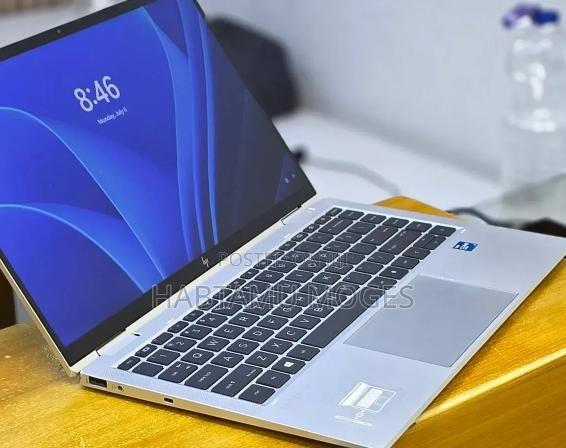 New Laptop HP EliteBook 1040 G8 16GB Intel Core i7 SSD 512GB