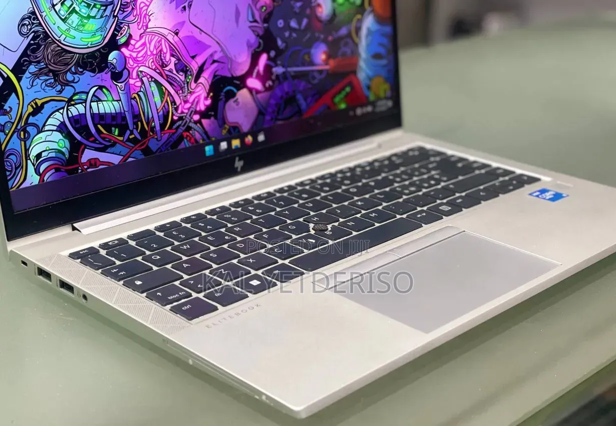 New Laptop HP EliteBook 840 G8 16GB Intel Core i5 SSD 512GB
