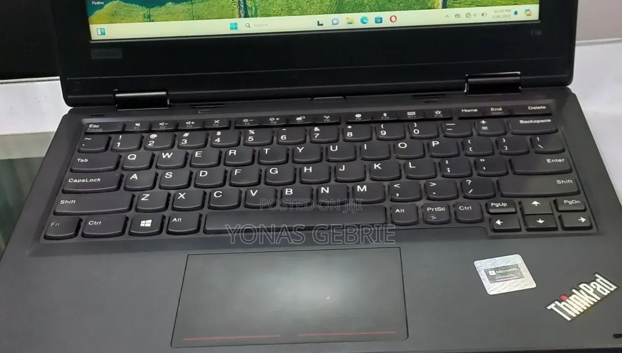 New Laptop Lenovo Yoga 11e 8GB Intel Pentium SSD 128GB