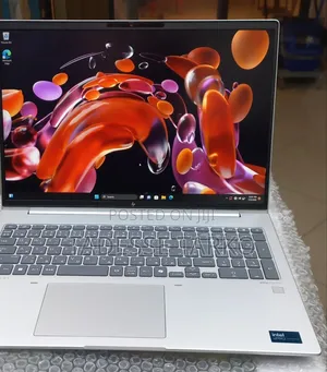 New Laptop HP EliteBook 640 G11 16GB Intel Core Ultra 7 SSD 512GB