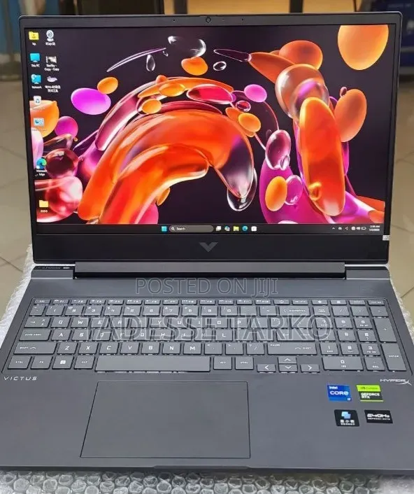 New Laptop HP EliteBook 640 G11 16GB Intel Core Ultra 7 SSD 512GB