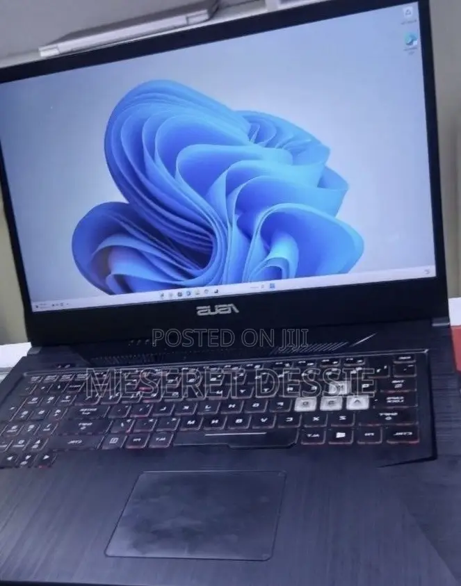 New Laptop Asus 16GB Intel Core i7 SSD 512GB