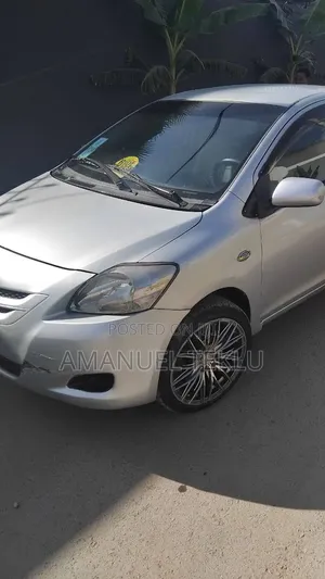 Toyota Belta 2006 Gray