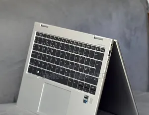 New Laptop HP EliteBook 830 G9 16GB Intel Core i5 SSD 512GB