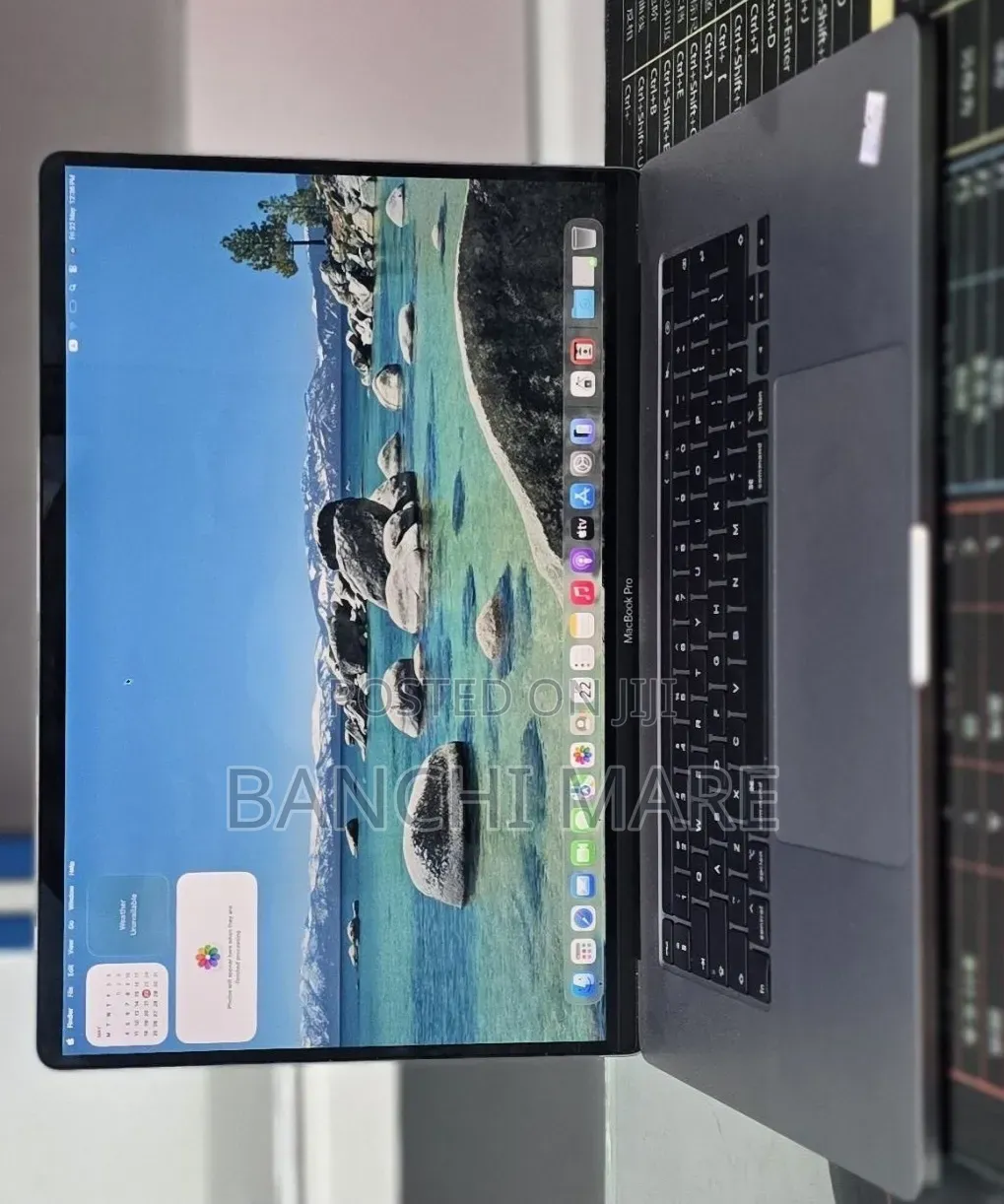New Laptop Apple MacBook Pro 2019 32GB Intel Core i9 SSD 1T