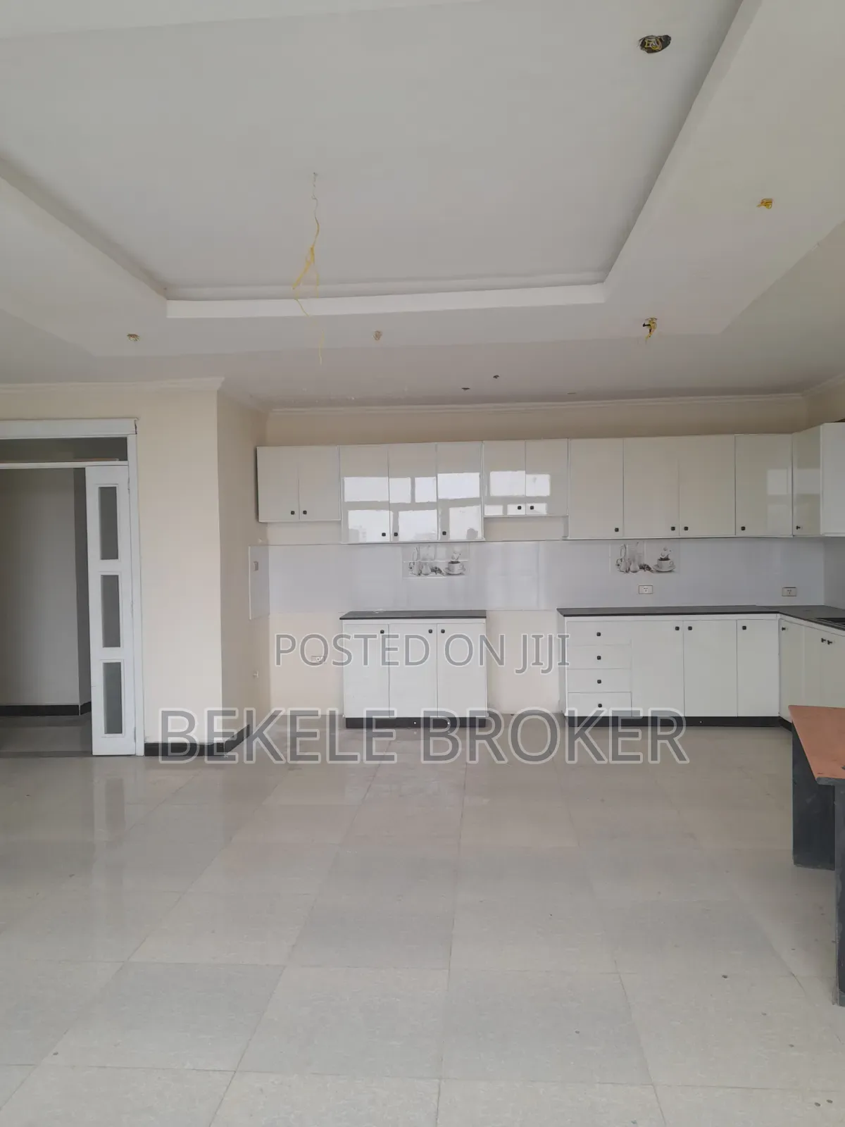 Furnished 4bdrm Apartment in አፓርትመንት, Bole for sale