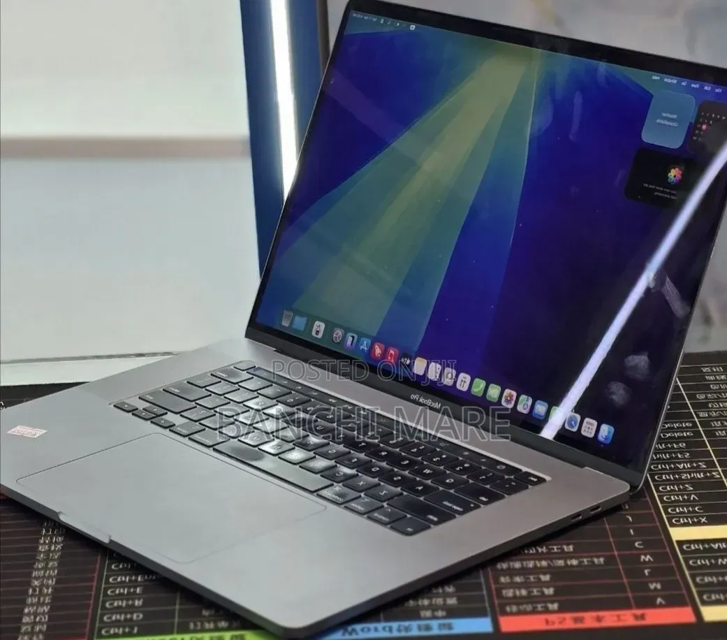 New Laptop Apple MacBook Pro 2019 16GB Intel Core i9 SSD 2T
