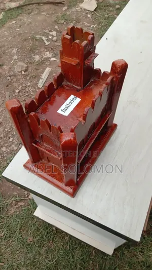 የስጦታ እቃ (ቅርጳቅርጽ)