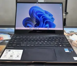 New Laptop Asus Zenbook 14 16GB Intel Core i7 SSD 512GB