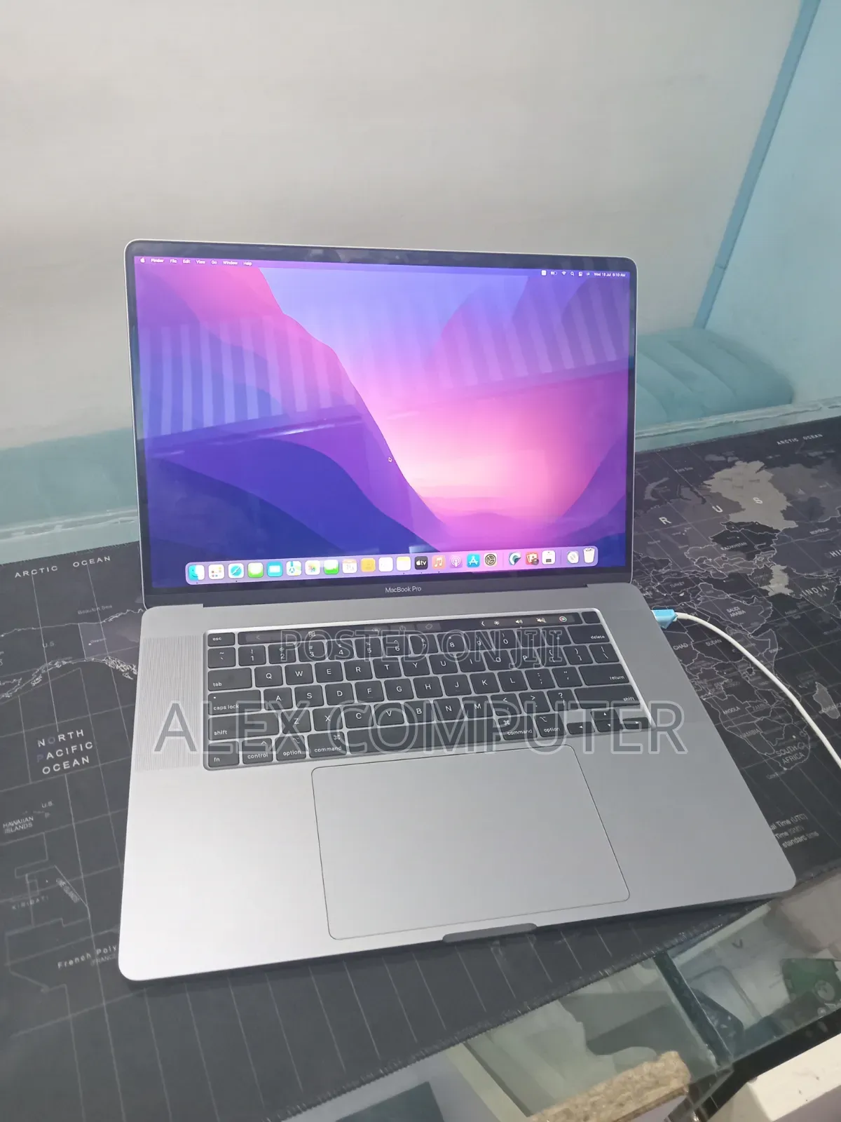 New Laptop Apple MacBook Pro 2019 32GB Intel Core i9 SSD 512GB