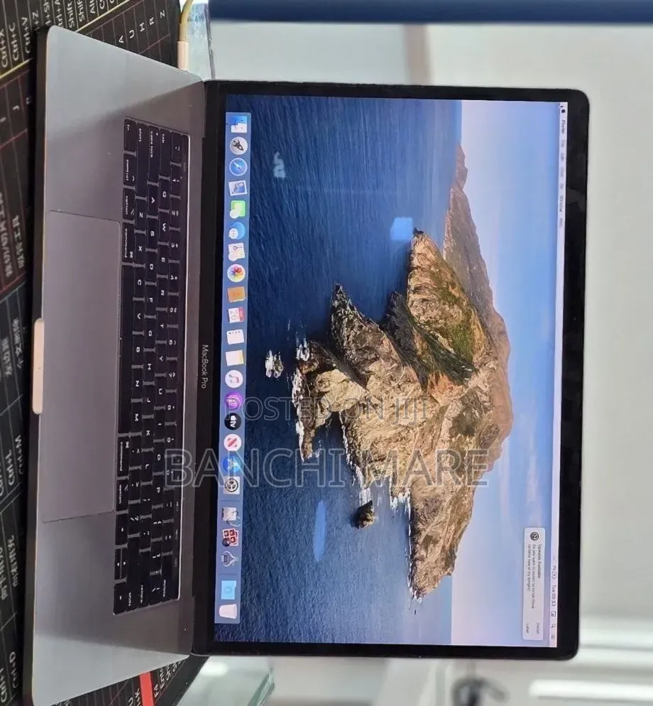 New Laptop Apple MacBook Pro 2018 32GB Intel Core i7 SSD 1T