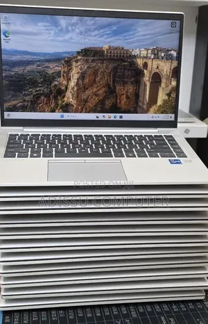 New Laptop HP EliteBook 840 G10 16GB Intel Core i7 SSD 512GB