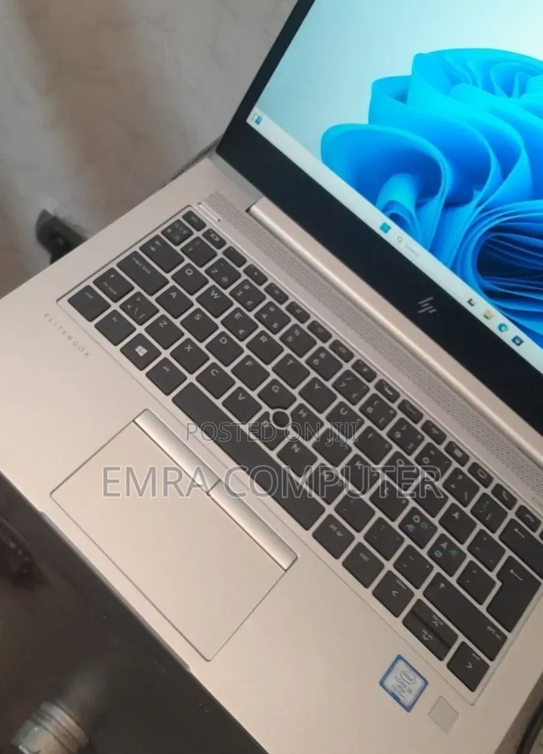 New Laptop HP EliteBook 830 G5 8GB Intel Core i5 SSD 256GB