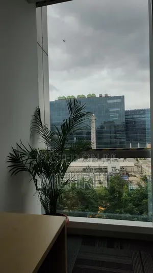 የ አፍሪካ ዩኒዮን አቅራቢያ ግሩም እይታ ያለው Office Space ለሽያጭ በልዪ የ10% ቅያሽ ከ7ኛ እስከ13