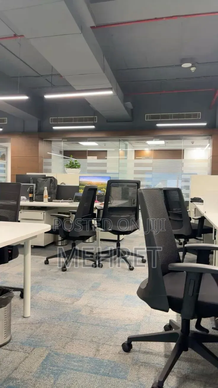 የ አፍሪካ ዩኒዮን አቅራቢያ ግሩም እይታ ያለው Office Space ለሽያጭ በልዪ የ10% ቅያሽ ከ7ኛ እስከ13