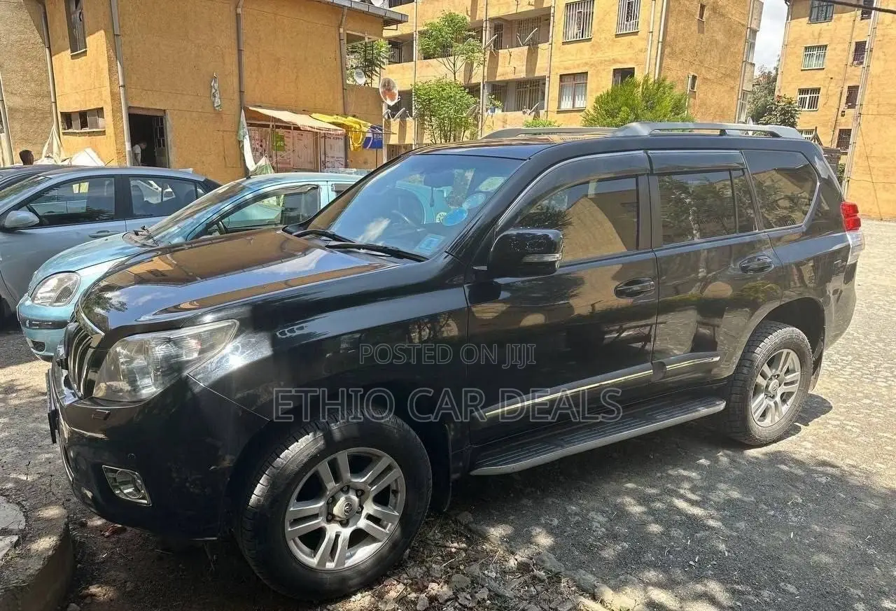 Toyota Land Cruiser Prado 2012 Black