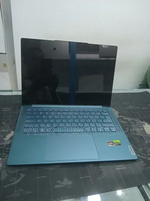 New Laptop Lenovo Legion Pro 7 16GB AMD Ryzen 7 SSD 512GB