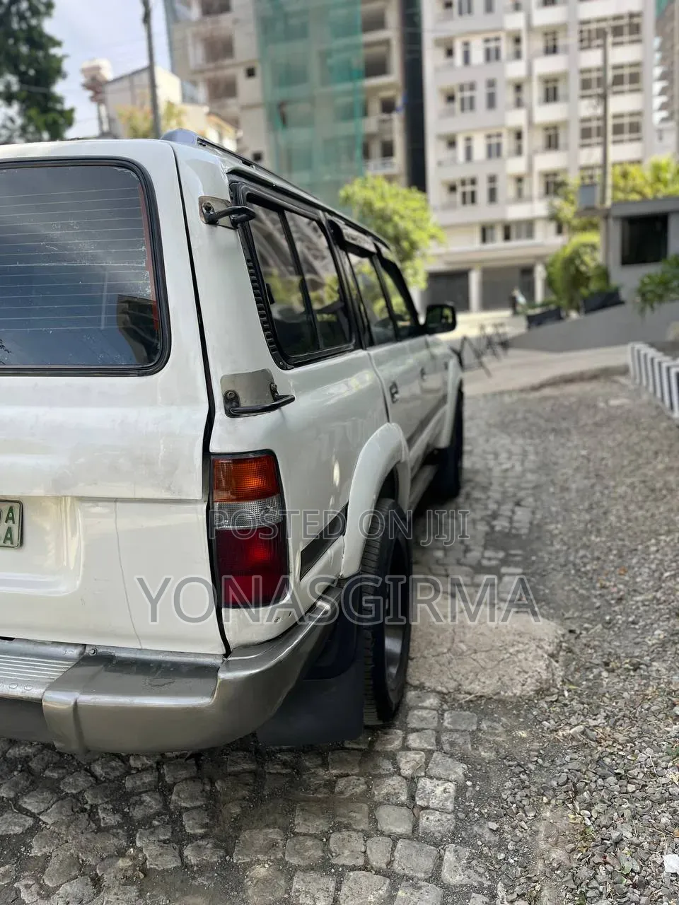 Toyota Land Cruiser 1993 White