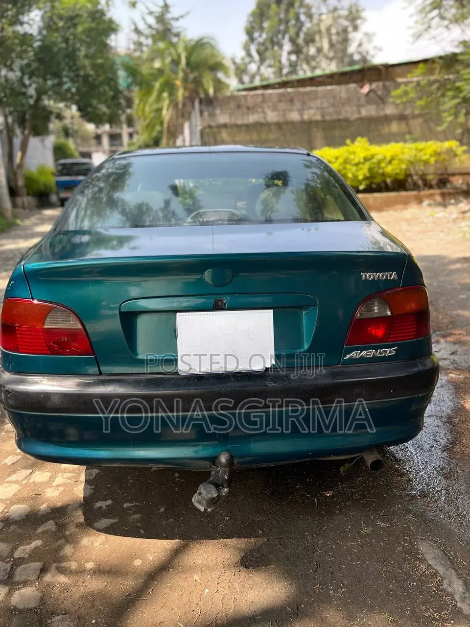 Toyota Avensis 1998 Blue
