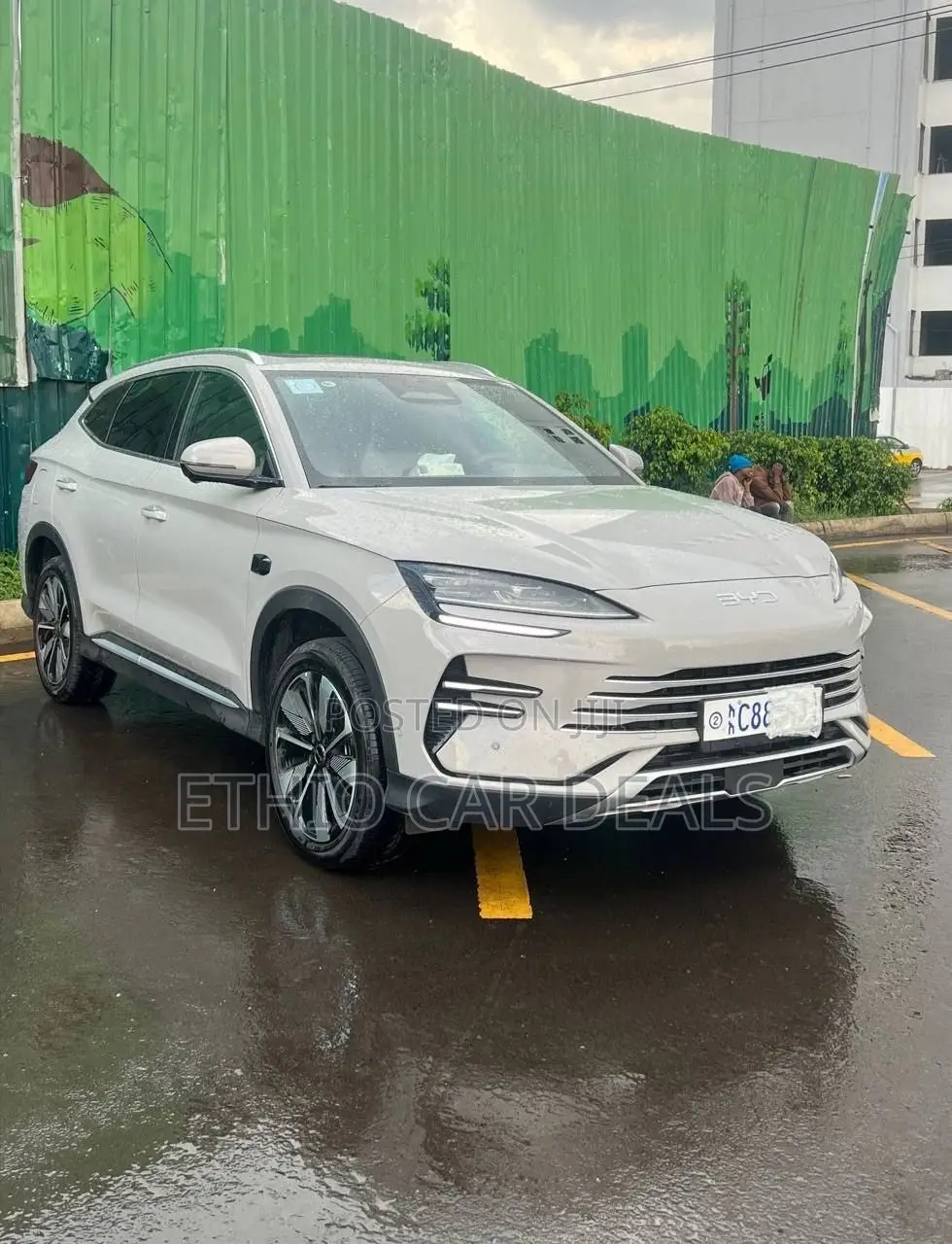 BYD Song Plus DM-i 2025 White
