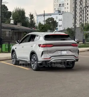 BYD Song Plus DM-i 2025 White