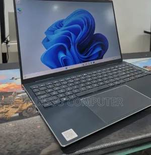 New Laptop Dell 16GB Intel Core i7 SSD 512GB