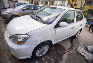 Toyota Platz 1.0 FWD 2005 White