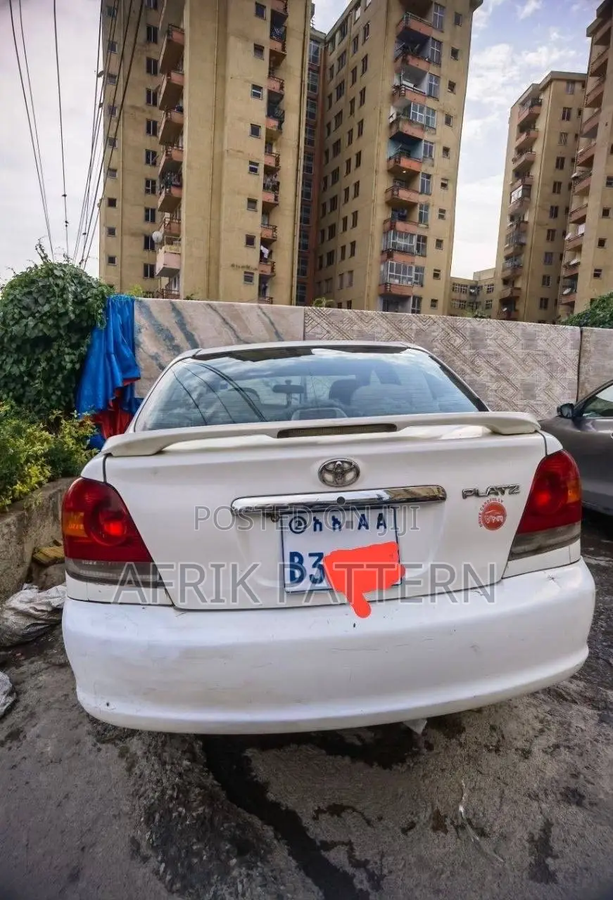 Toyota Platz 1.0 FWD 2005 White