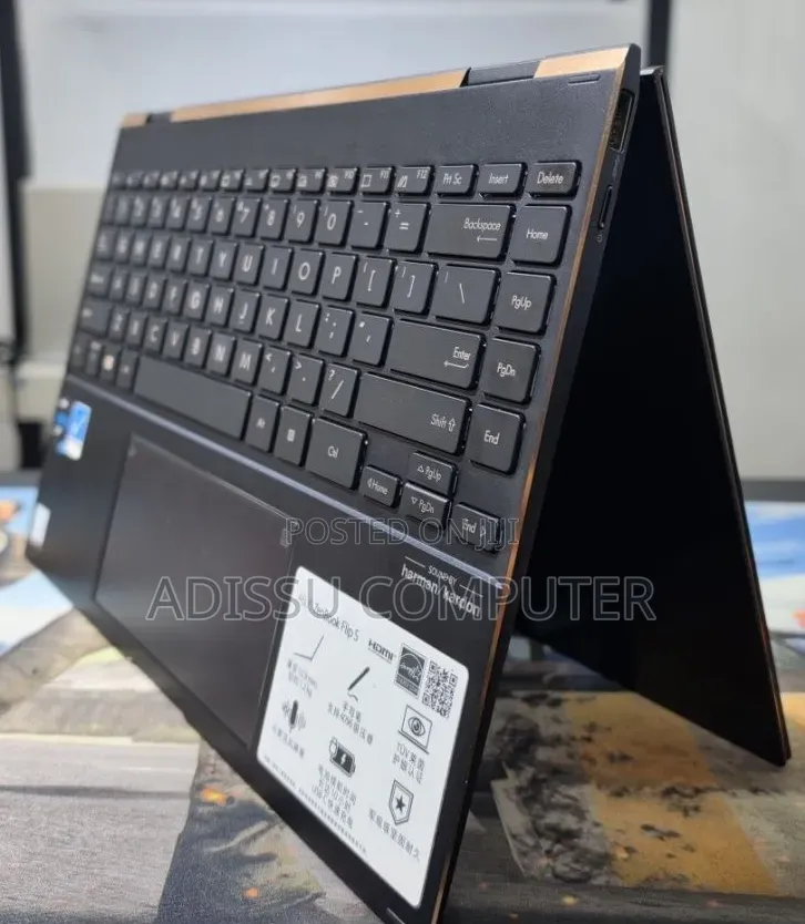 New Laptop Asus 16GB Intel Core i7 SSD 512GB
